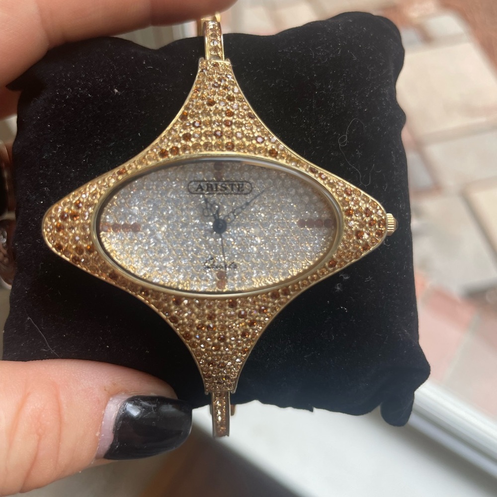 Abiste Crystal watch.